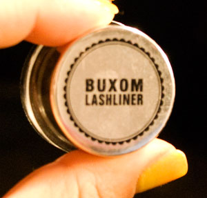 Bare Escentuals Buxom Lashliner in Leatherette