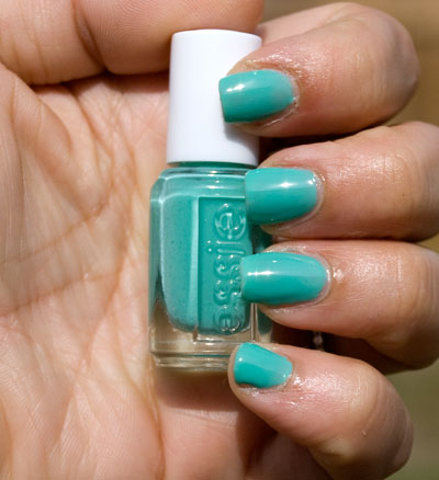Essie Turquoise and Caicos (outdoors, no flash)