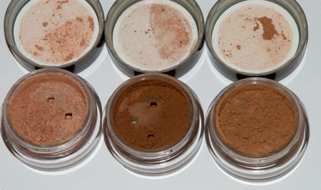Eye Shadow Trio in "Sahara" (left to right: Sand, Spice, Camel)