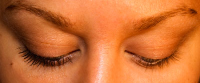Opulash (left), Bare eye (right)