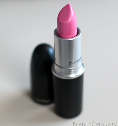 nicki minaj pink friday lipstick by mac. Pink Friday is a satin