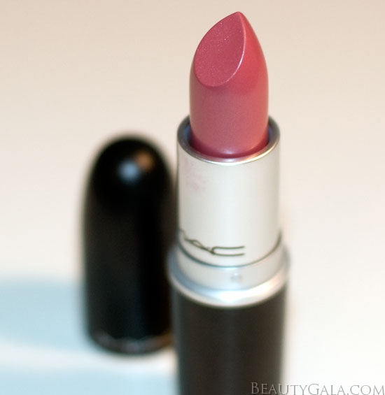 Timeless Pink Lipstick Mac Hot Gossip Lipstick Photographs Review Swatches